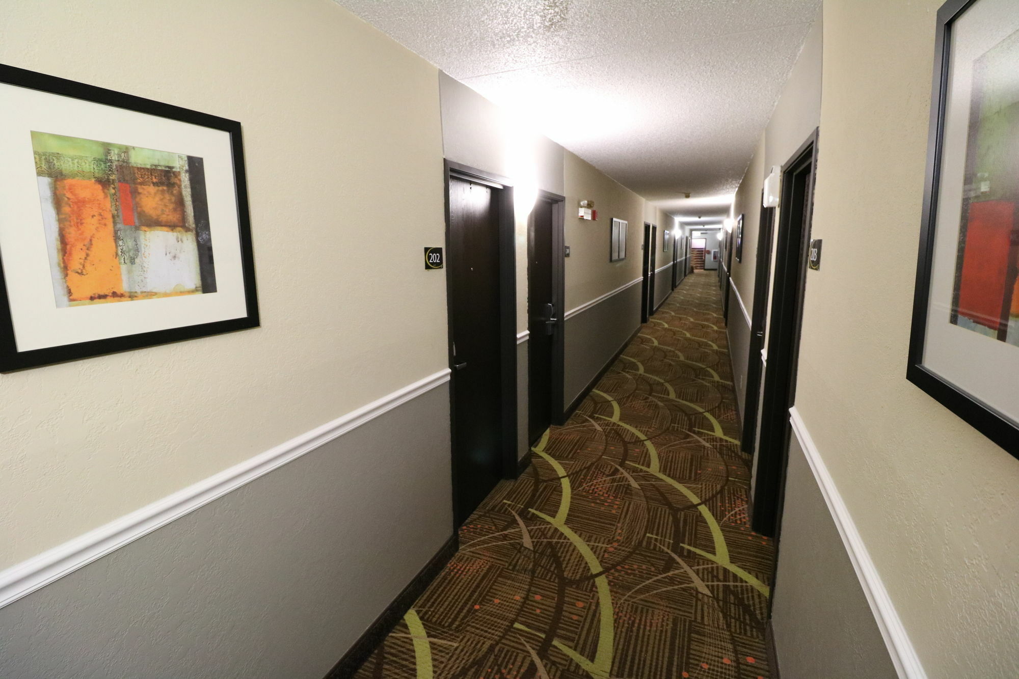 Super 8 By Wyndham Dubuque Motel Екстериор снимка